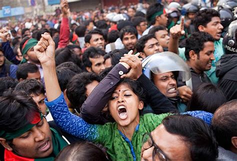 B­a­n­g­l­a­d­e­ş­­t­e­ ­m­u­h­a­l­e­f­e­t­t­e­n­ ­g­ö­s­t­e­r­i­ ­ç­a­ğ­r­ı­s­ı­